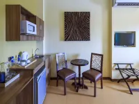 Microtel by Wyndham General Santos Hotel di 