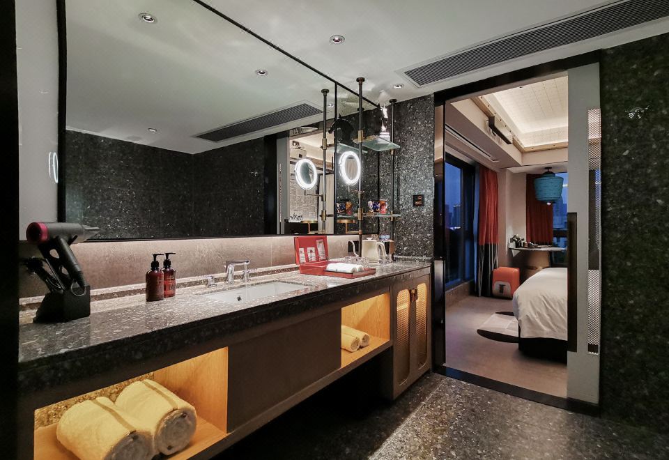 180°城景骏逸大床房