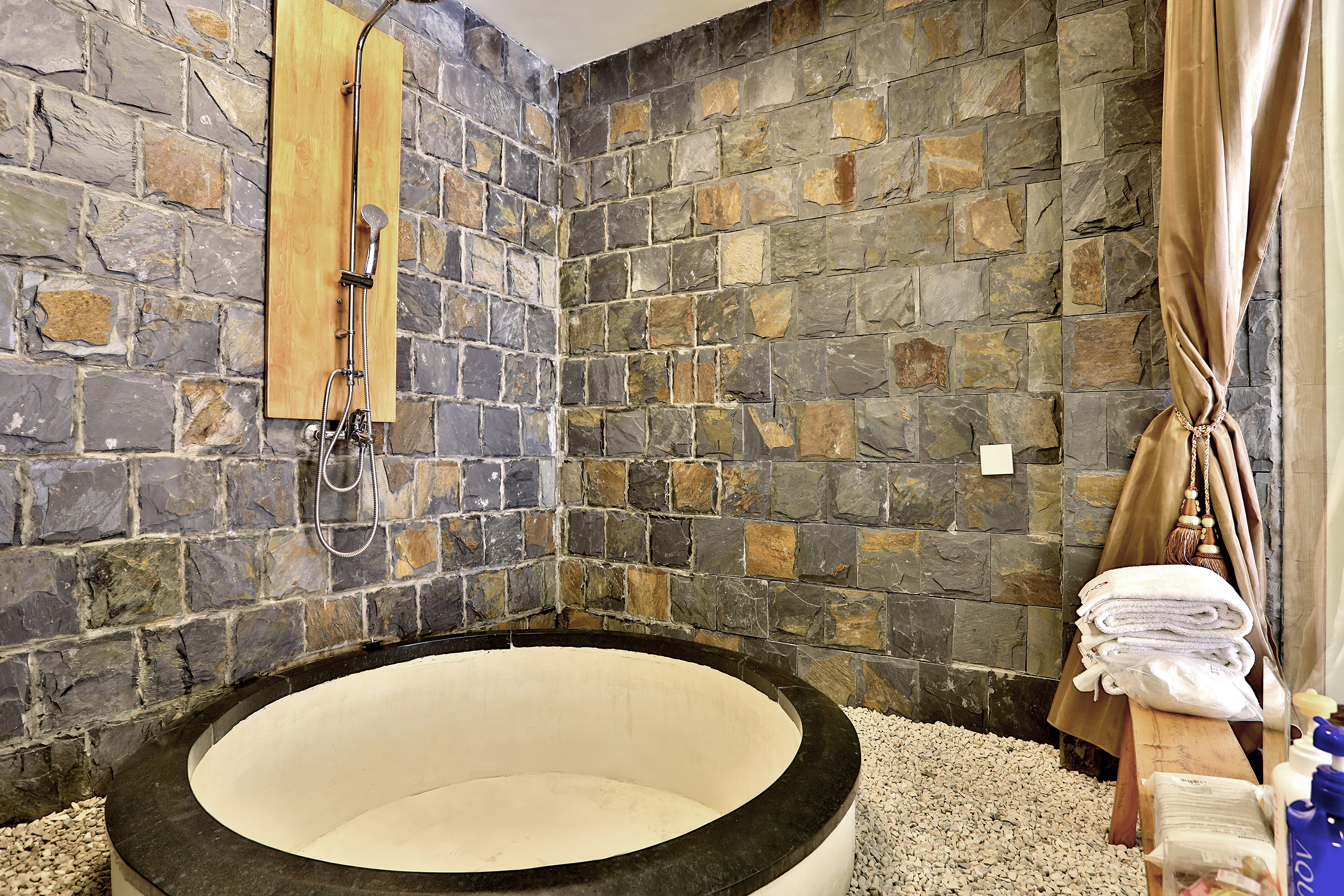 亲子套房（小童帐篷+浴缸+茶台）