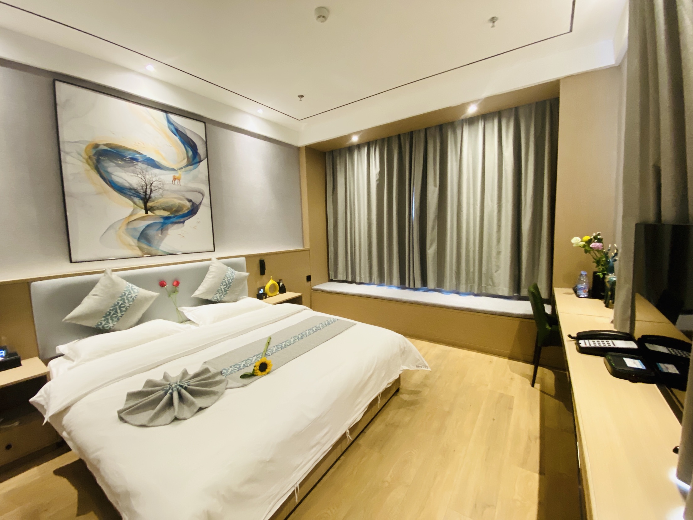 卓达雪山.观景大床房（恒温地暖）