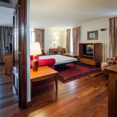 Deluxe Family Suite Hotel Conde Duque Bilbao Promo Code