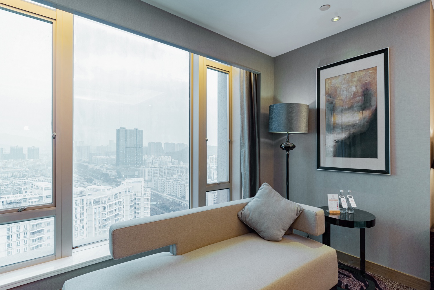Shenzhen YANGBANGLANGYUE International HotelLang Yue Queen Suite