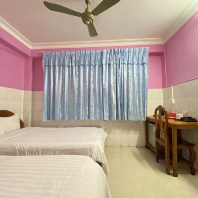 Twin Room(Air Conditioner)