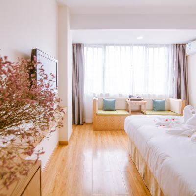 觀景大床房 速8飯店（廈門火車站假日商城店）優惠