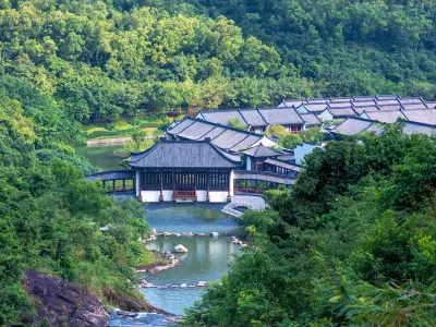 CHINA OVERSEAS HOTSPRING RESORT Hotéis em 