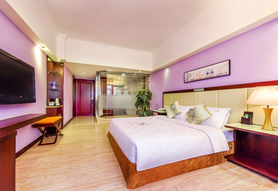 豪华大床房「零压床垫-高定床品-小冰箱-亲肤洗浴」