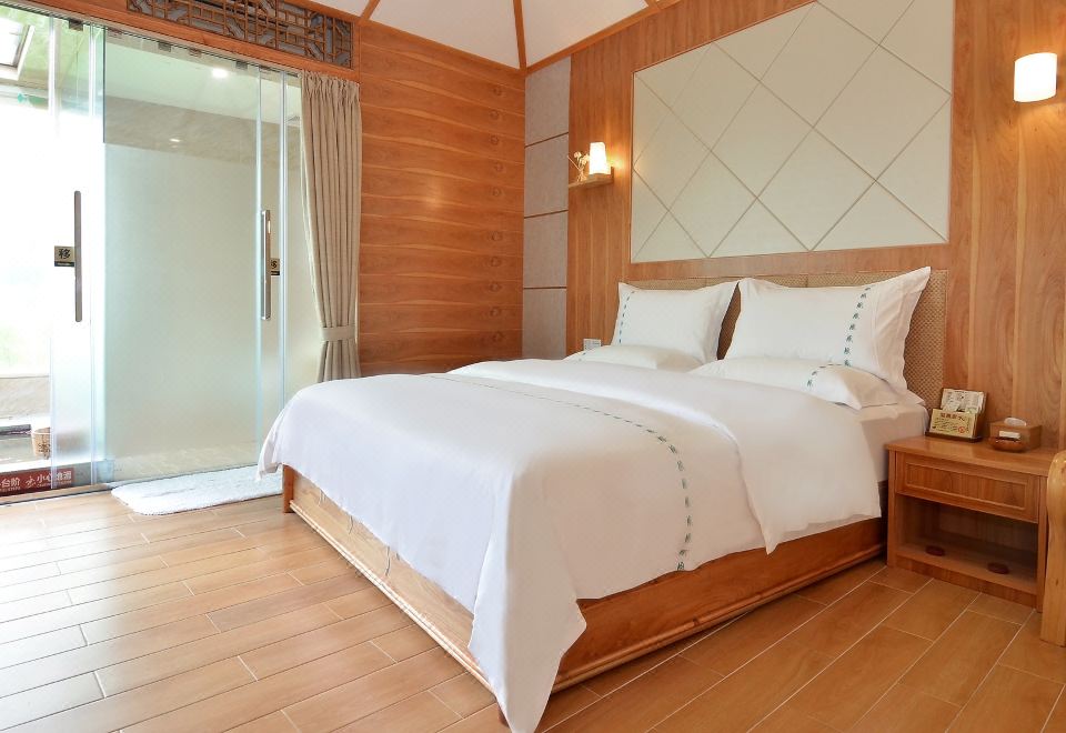 Quanyan Hotspring Holiday HotelPremier Deluxe Hot Spring Room