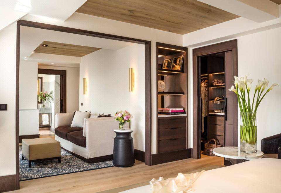 Hyatt Paris MadeleineEiffel Tower Suite