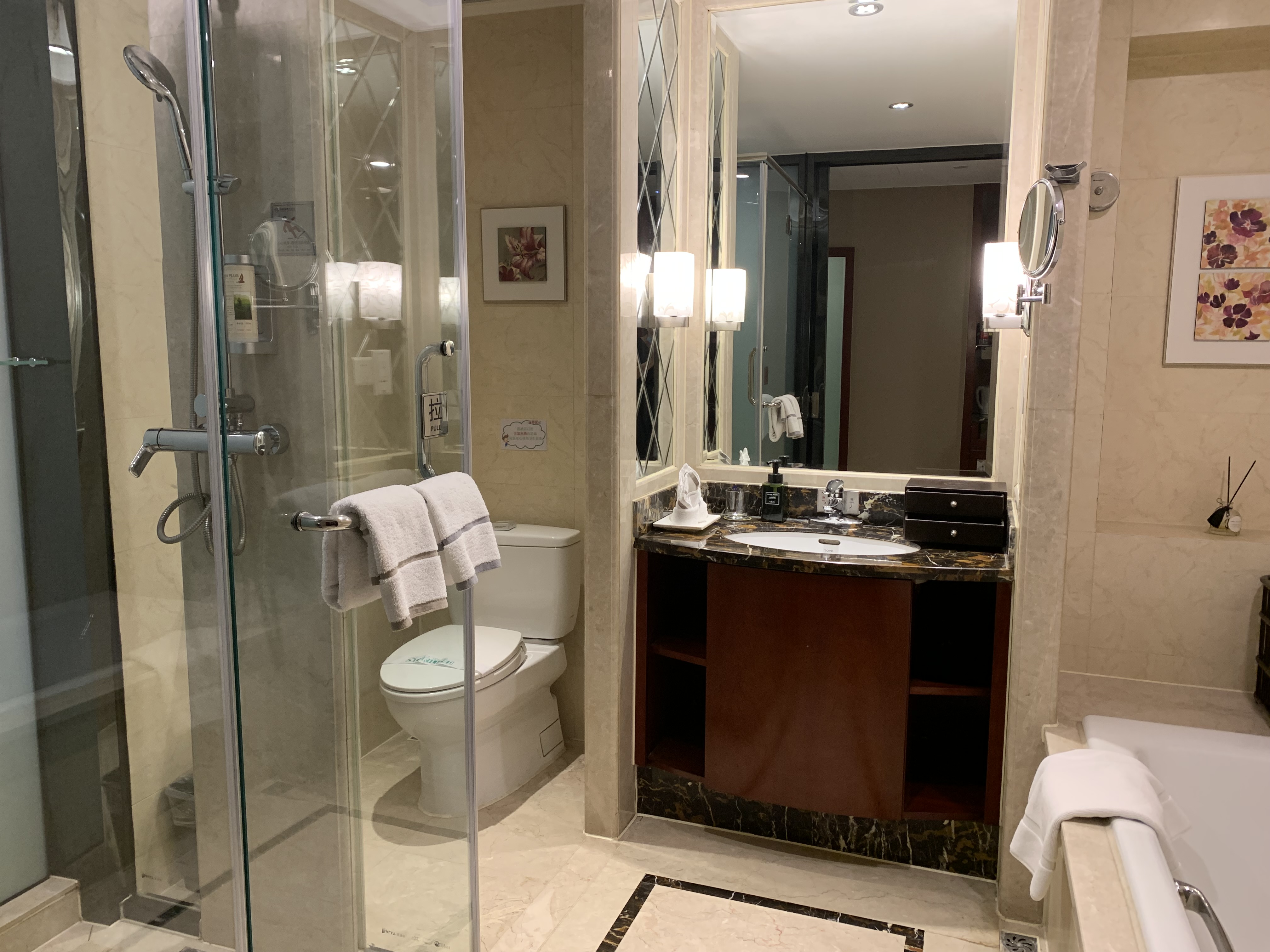 智能行政大床房