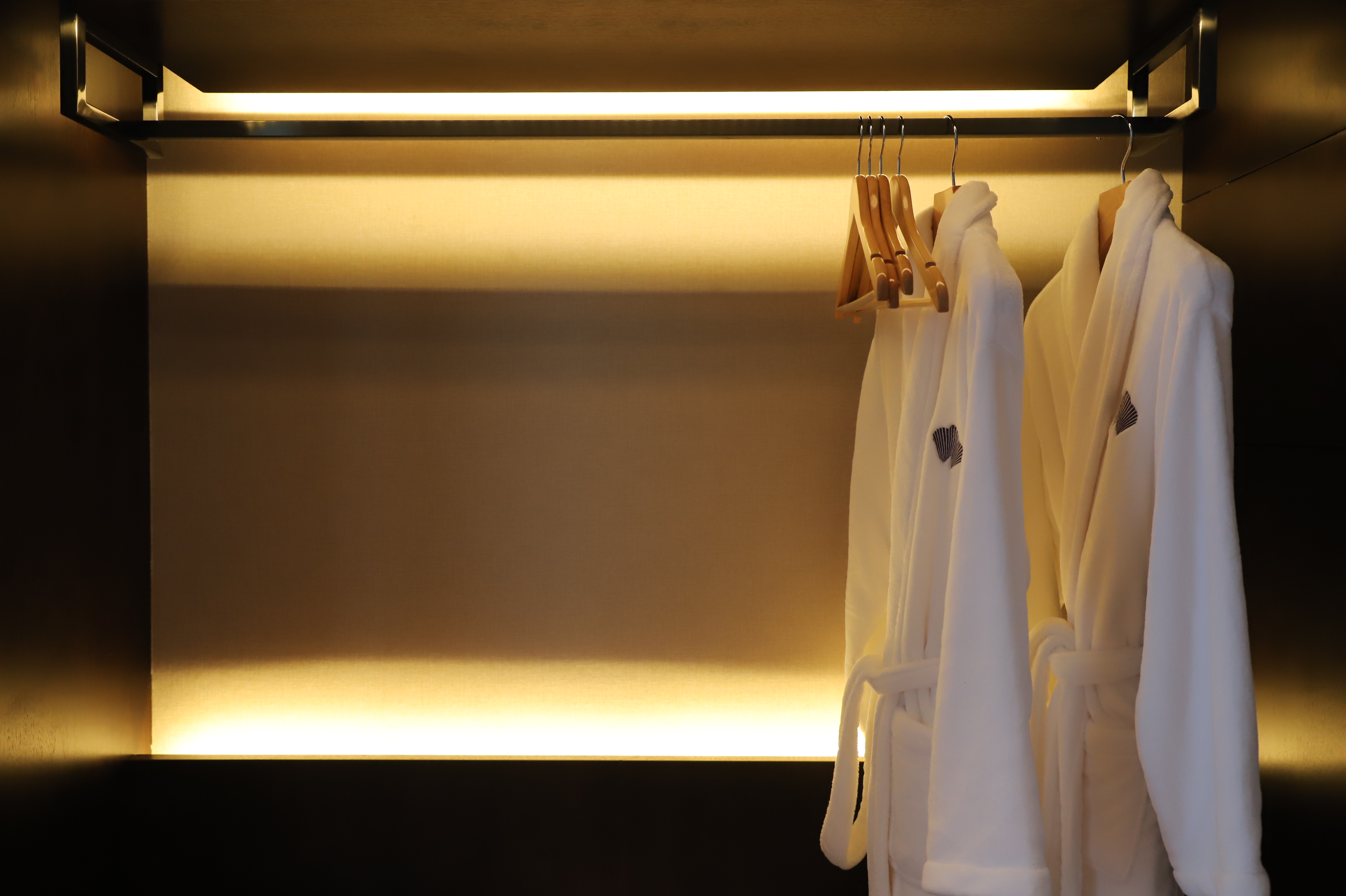 商務大床房（商務辦公桌+助眠床墊+休憩時光）