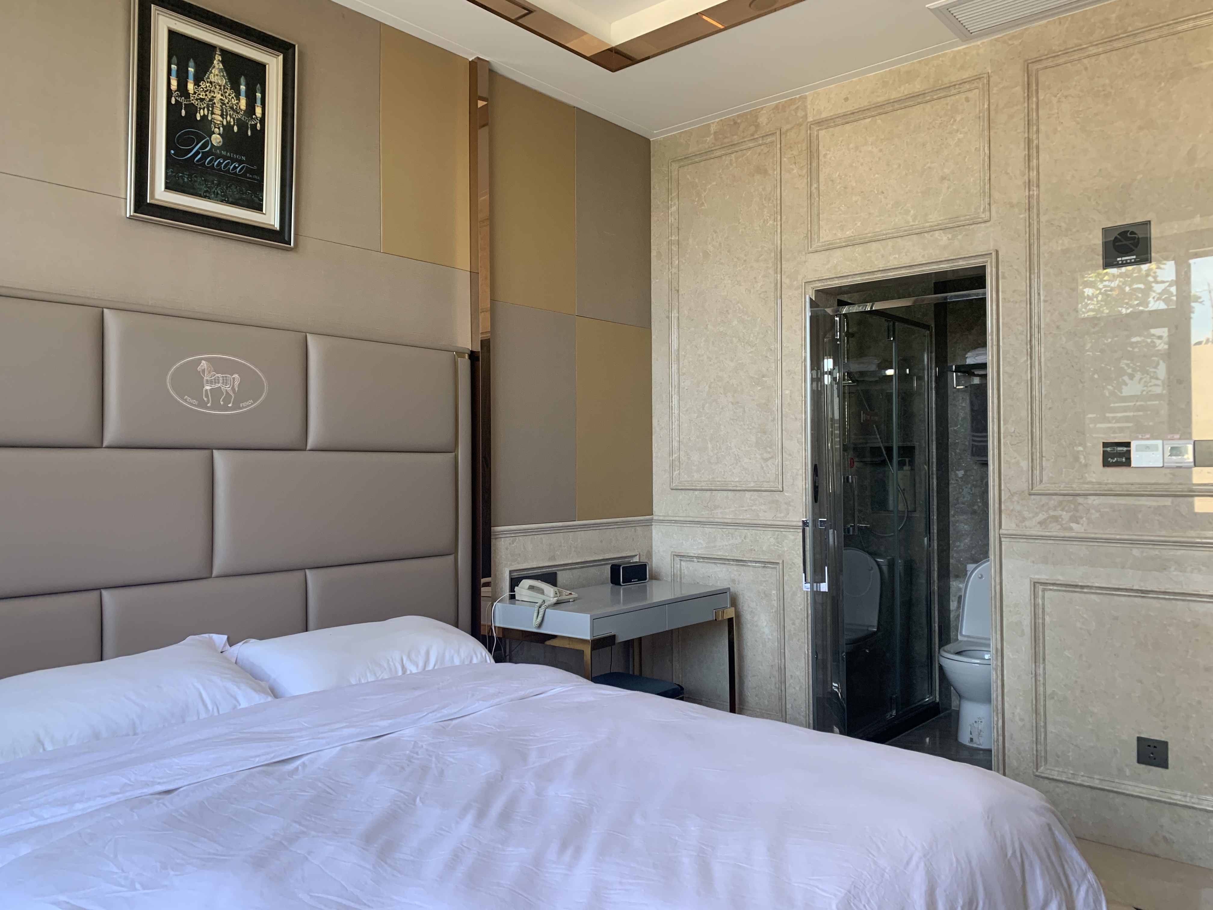 良栖·豪华大床房丨特惠主题房+私享庭院