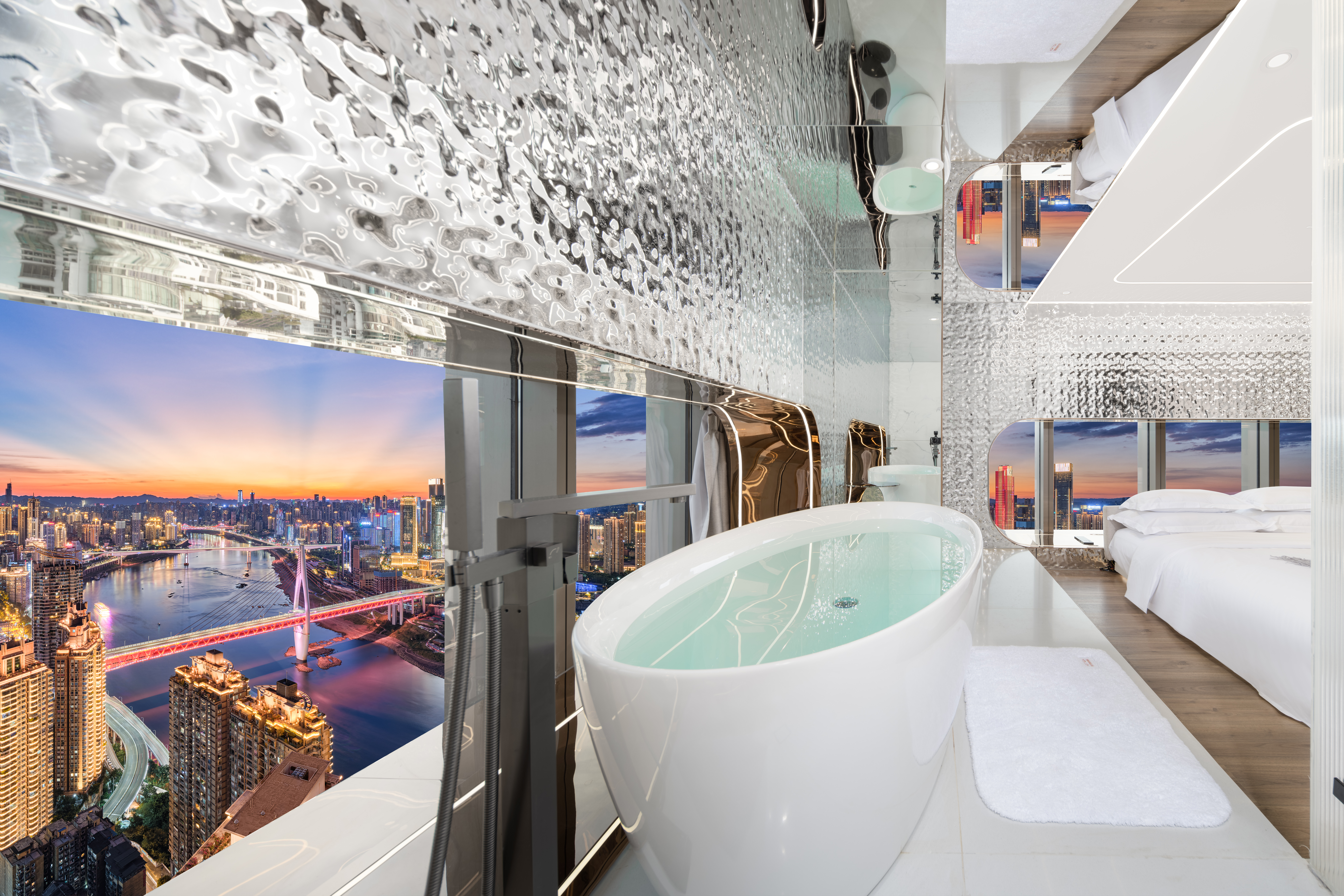 太空舱.270度江景套房