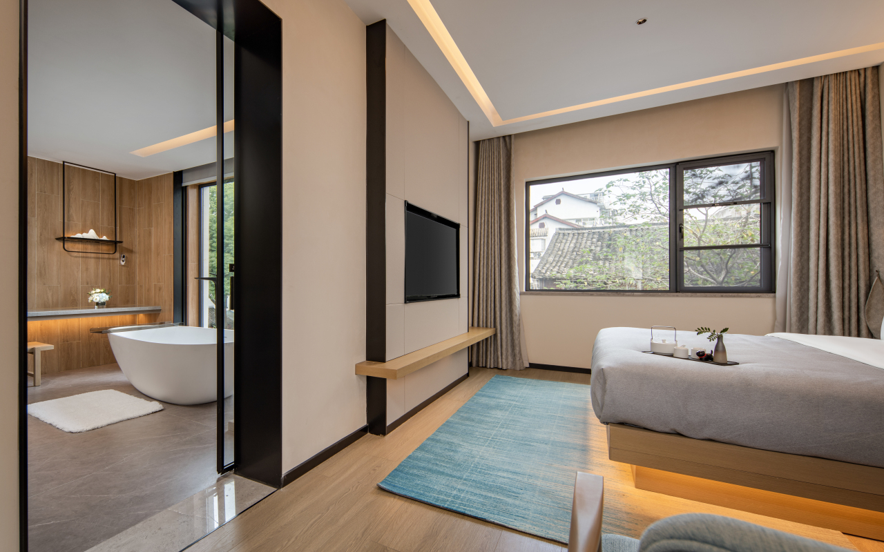 龙山一号·浴缸观景套房（深泡浴缸+静谧空间）