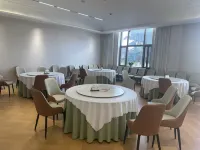 Yinlu Hotel Hotel di Mohe