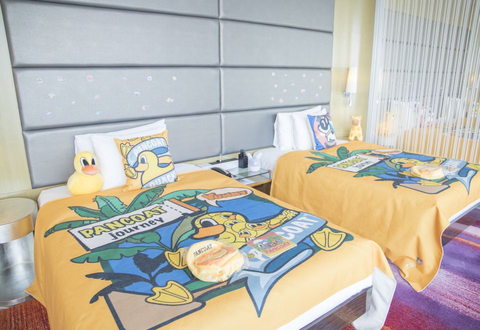 小黄鸭主题双床套房