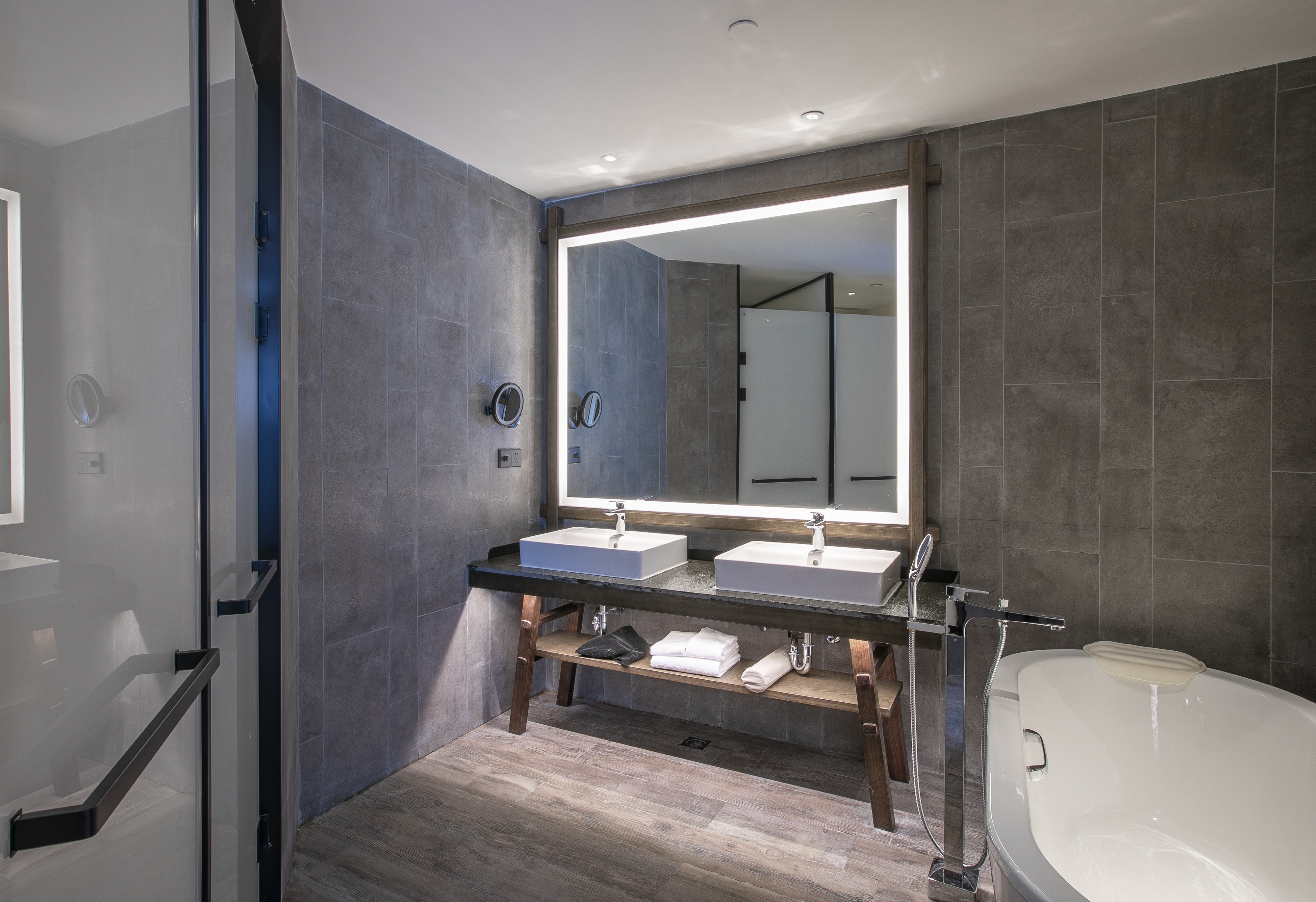 陕北风情湖景家庭双卧套房