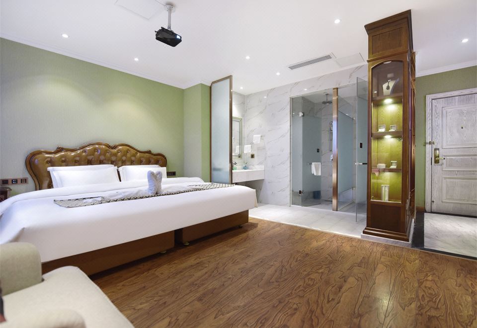 影音大床房-百寸大屏投影