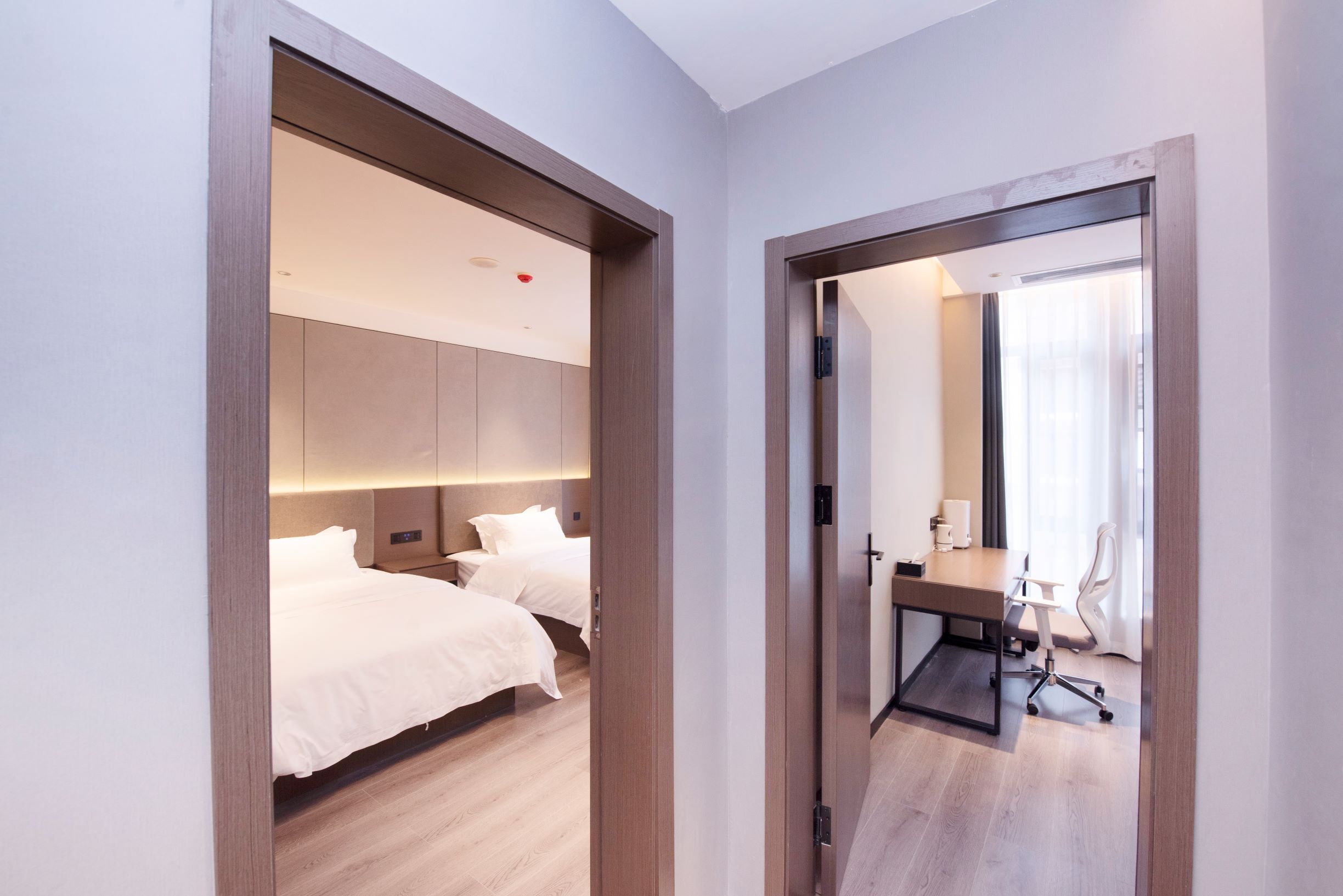 豪华套房（智能加湿器+品质床品+乾湿分离）