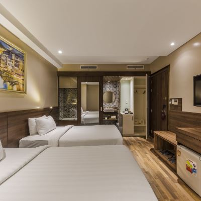 高級雙床房無窗 向日葵華麗飯店優惠