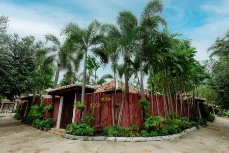Villa Raya Resort - Private Pool Villas
