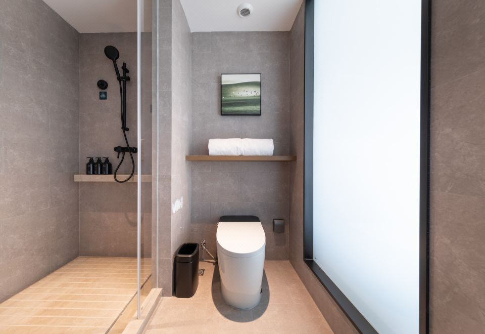 几木大床房（可投屏65寸智能电视+小冰箱）