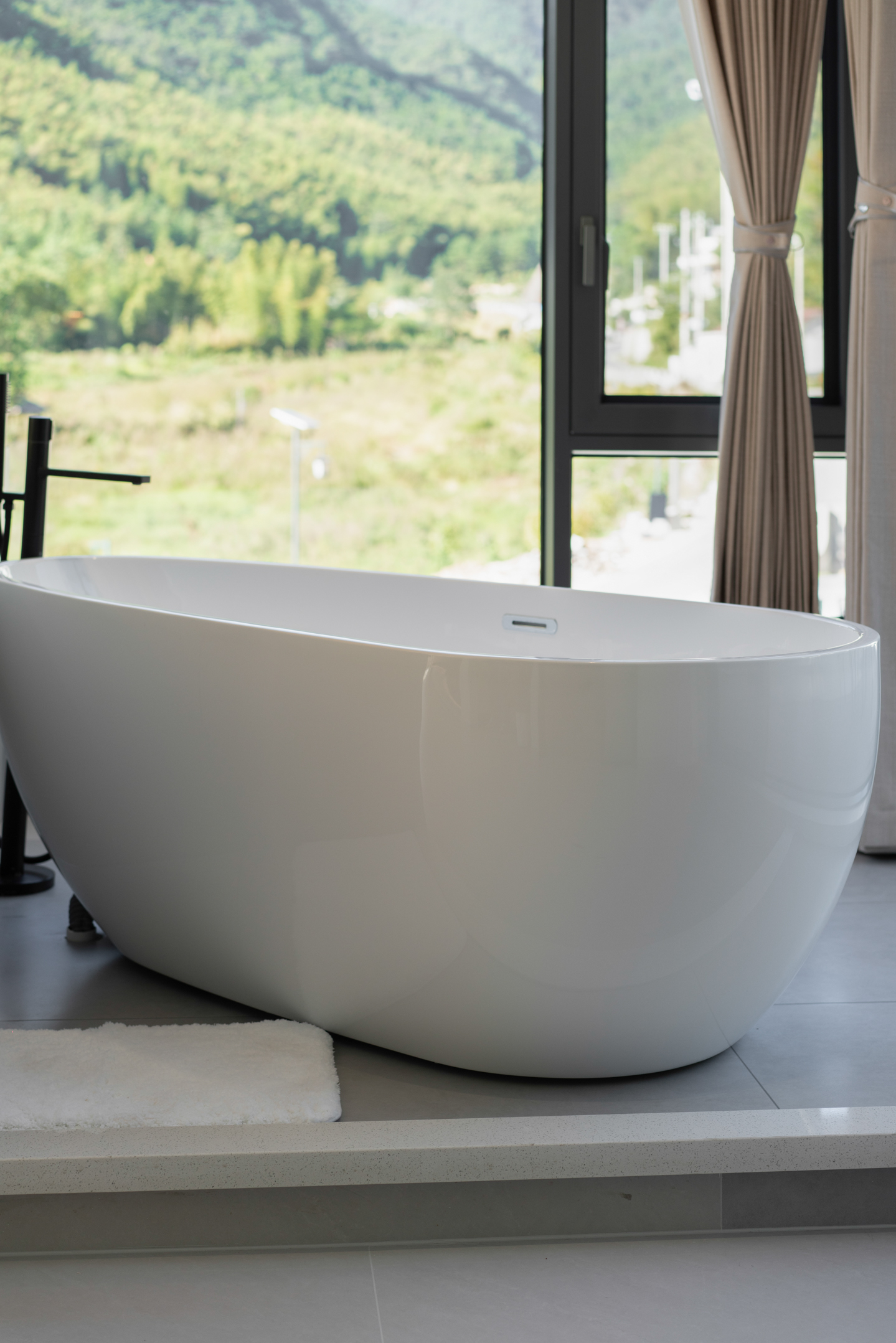 兰溪－繁星豪华家庭房（零压床垫＋独立观景阳台）