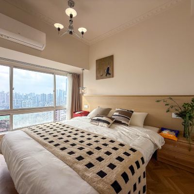 城景投影大床套房25（落地窗+冰箱洗衣機） AMO阿墨設計師公寓優惠