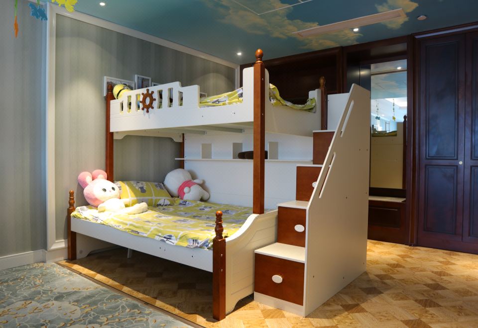 行政温馨家庭房