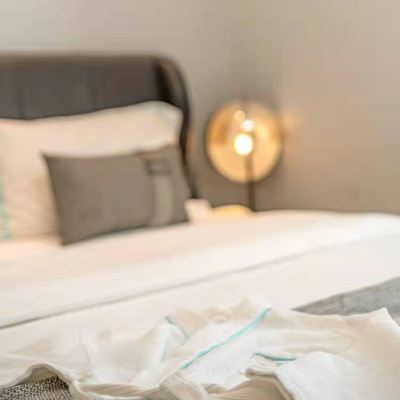 高級投影大床房（冰箱+洗衣機+騰訊極光TV會員） Honor U璽客服務公寓（深圳福田會展中心店）優惠