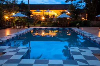 Bird of Paradise Hotel Hotele w: 