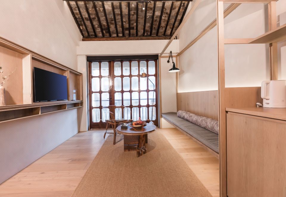 眾岑·青一套房雙床房