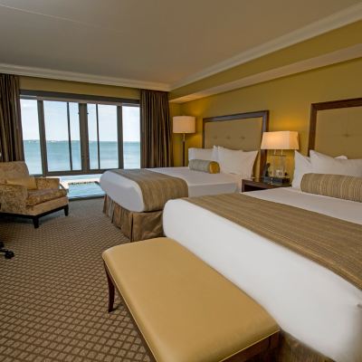 Lakeshore Queens The Edgewater Promo Code