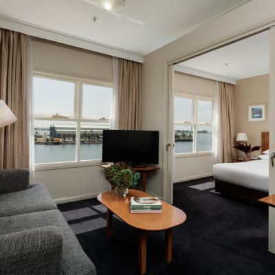 King Spa Harbourside Suite