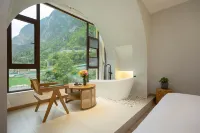 Beautiful Scenery Hotel