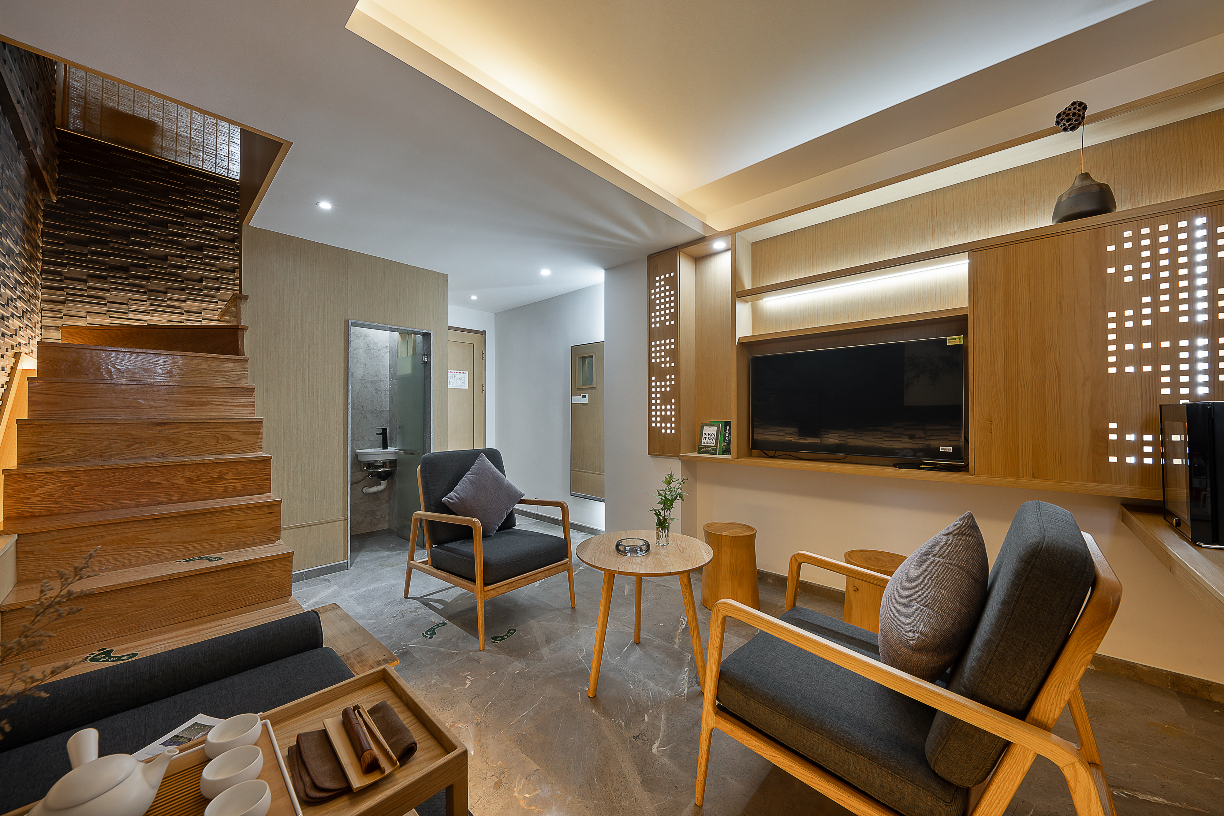 小楼枫情·Loft复式大床套房·按摩浴缸