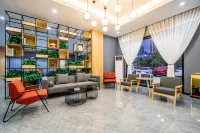 Shankee Hotel (Suining Gaotiezhan Wanda Plaza)