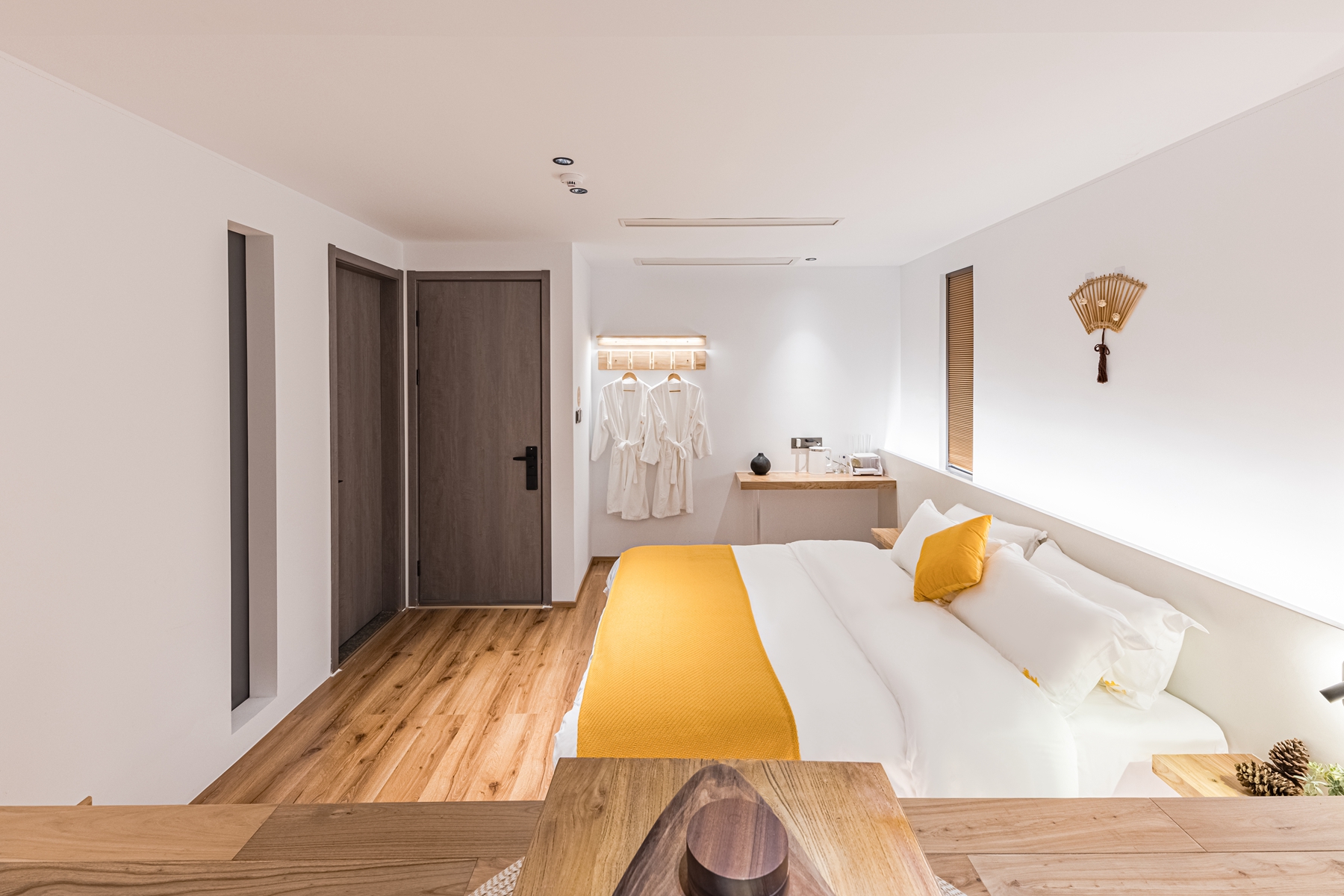 Floral Hotel·Xiapu Mid Mountain Lansu Hotel (Sansha Dongbi Store)陌野-山景大床房（榻榻米+茶具+智能马桶）