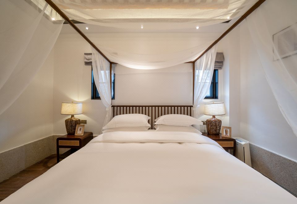 Floral Hotel·Yinlu hotel  (Huitong Ancient Village Shop, Tangjiawan Town, Zhuhai)Qin Fang Yuan Double Bed Room