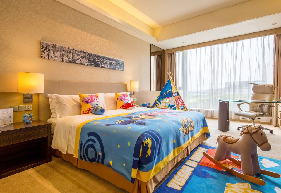 Crowne Plaza Guangzhou HuaduPremium Kids Theme Room-King Bed
