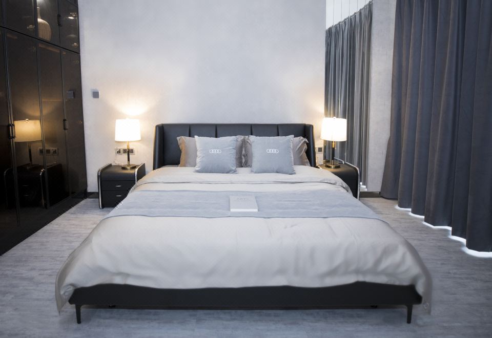 Baodun Lake Hushan Hot Spring ResortVenice Hot Spring Suite - Near Water (Soaking tub)