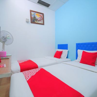 Bilik Kembar Standard Kupon OYO 89881 V Stay Guesthouse