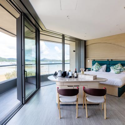 1 King Suite Sea View Balcony Private Rooftop Garden Room