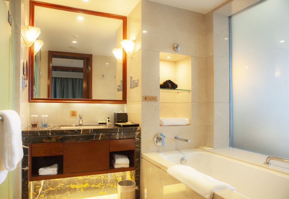 豪华城景双床房