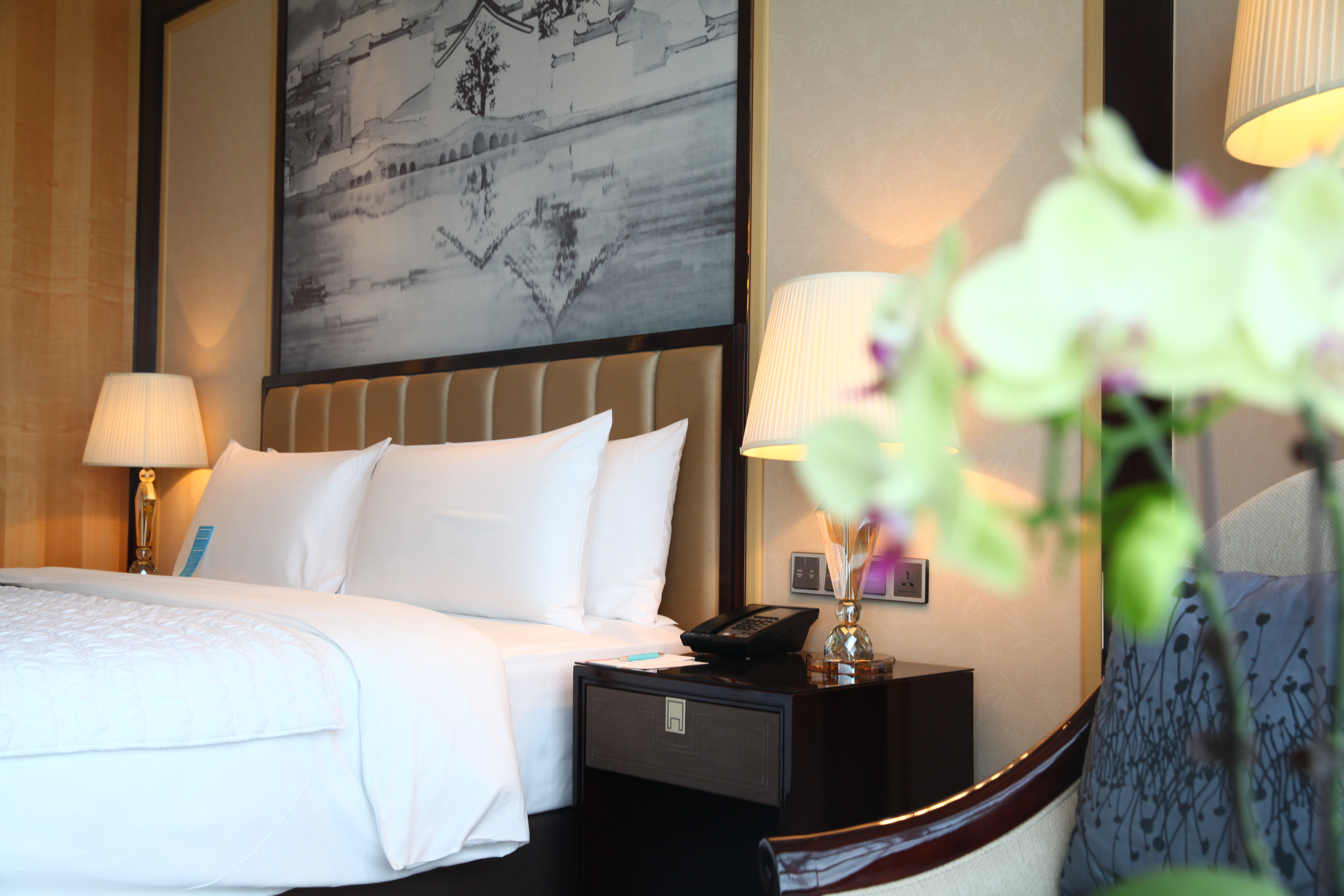 艾美行政湖景房