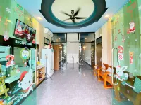 Udomsuk Hotel 사툰 호텔