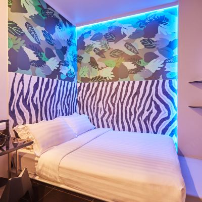 Standard Theme Double Room ibis budget Singapore Bugis(SG Clean) (Staycation Approved) Promo Code
