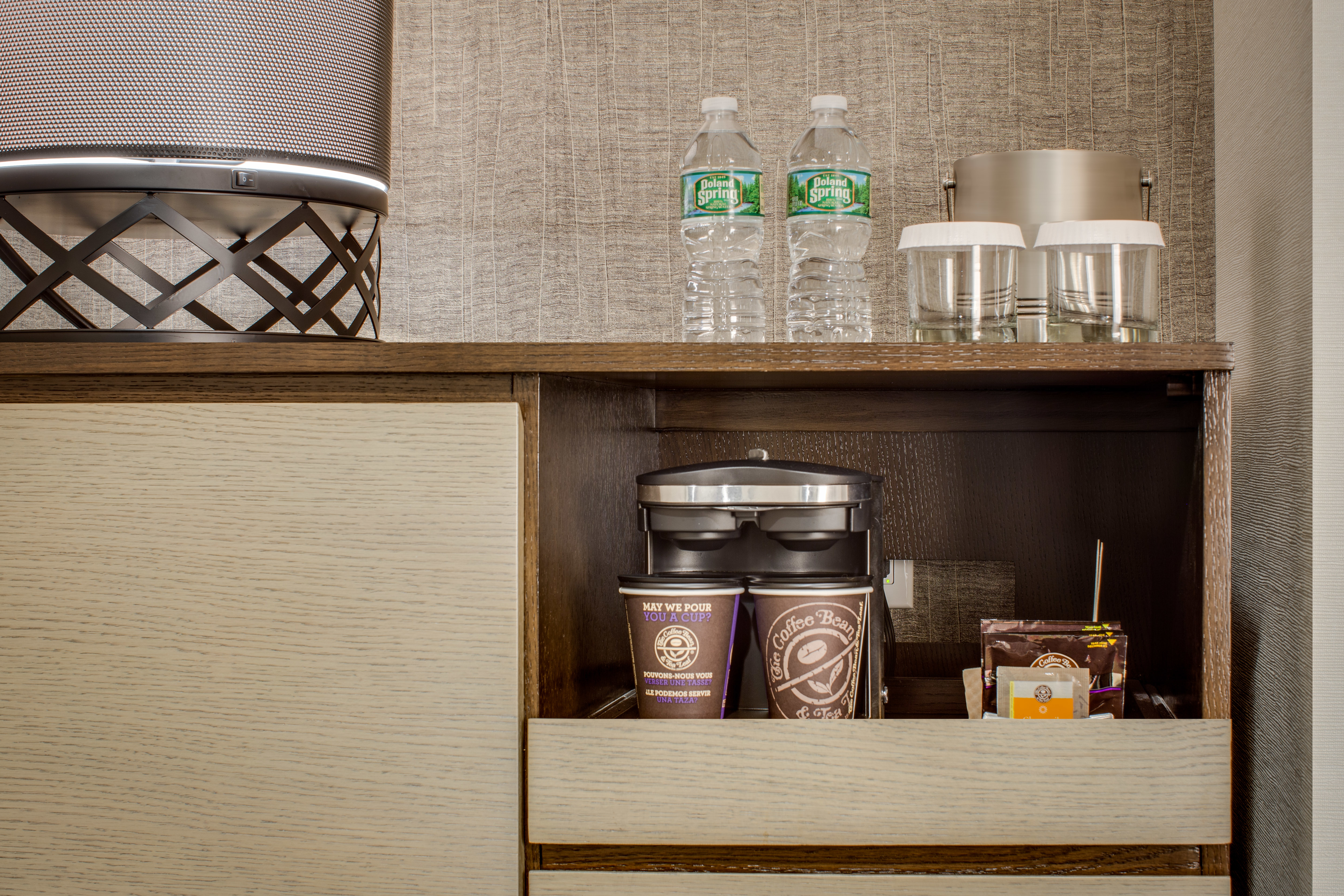 尊贵转角两张双人床套房