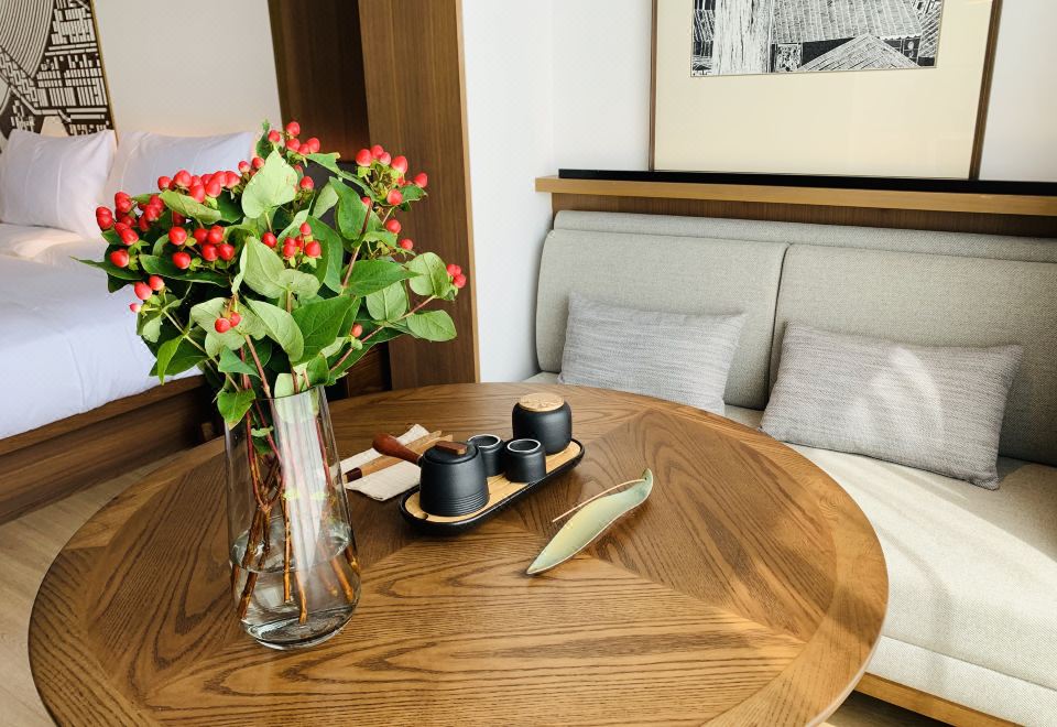 心悦高级大床房（全景落地窗+智能客控+MiniBAR）