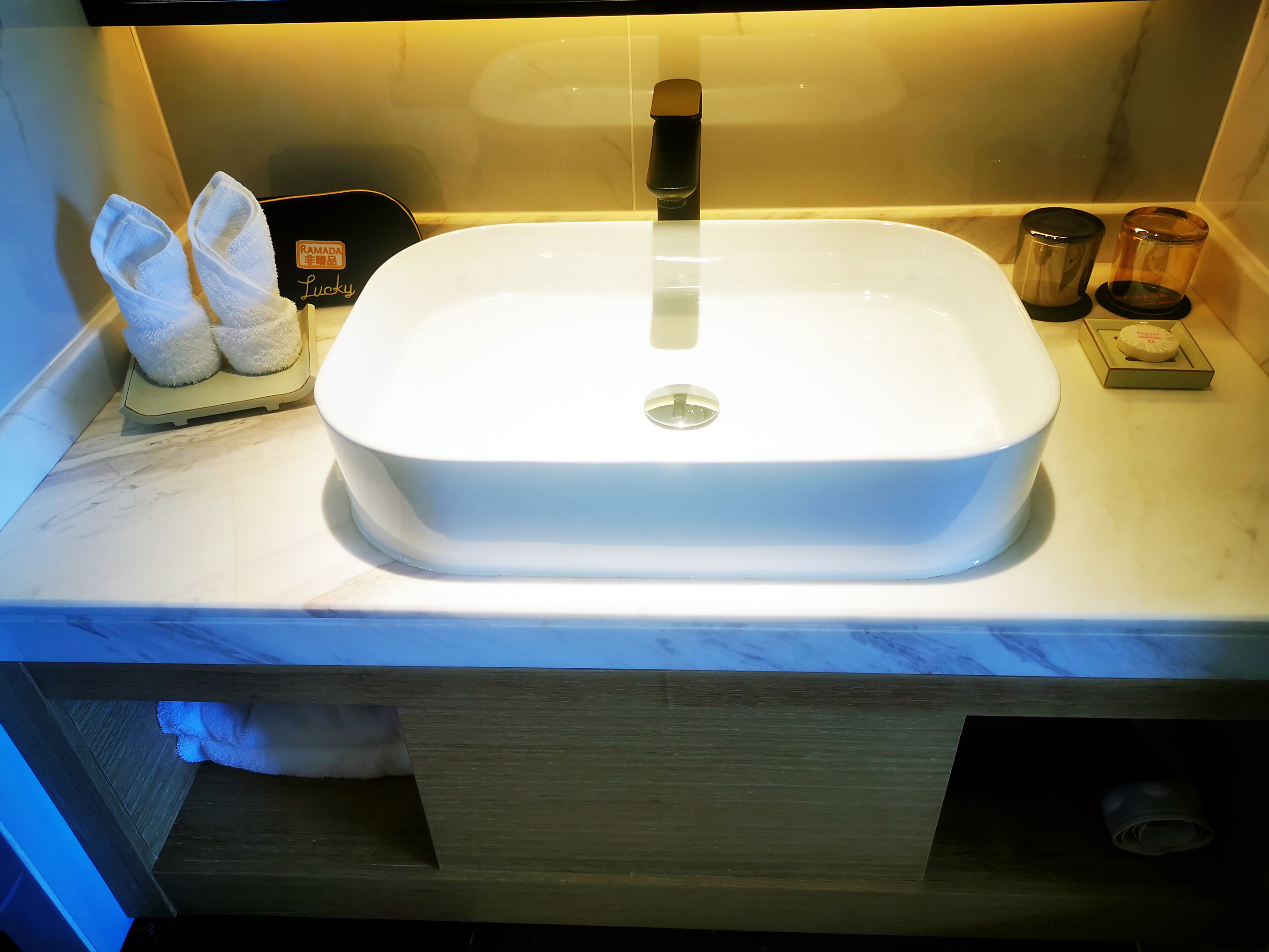 揽月?雅致大床房『舒睡零压床垫+乾湿分离 』