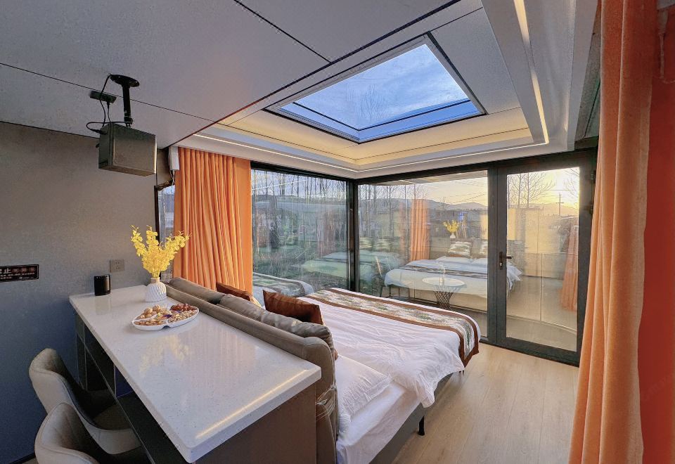 星光情侶太空艙